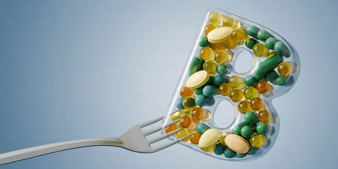 Niacinamid je ključen za sijočo kožo, a večji odstotki niso vedno boljši. Odkrijte, kako pravilno uporabljati vitamin B3 brez draženja in za najboljše rezultate.