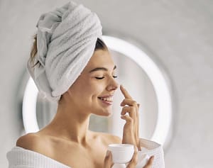 Skincare rutina za začetnike: Kako zgraditi osnovno nego obraza?